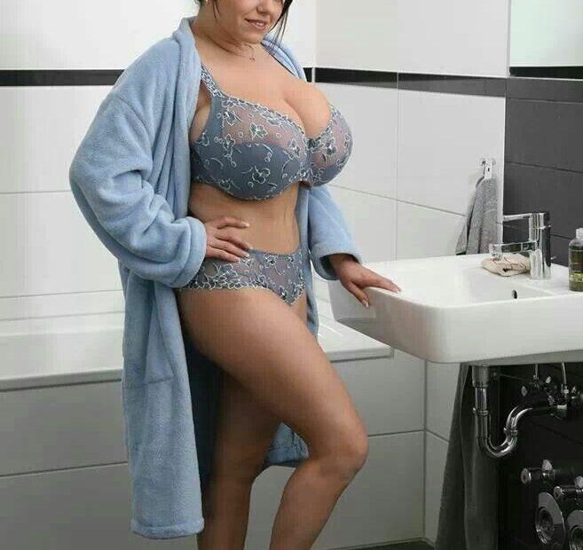 Milena Velba nude big tits